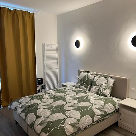 Riverbank Guest House Namur Esterno foto