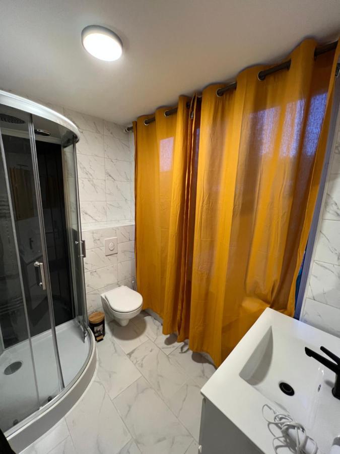 Riverbank Guest House Namur Esterno foto