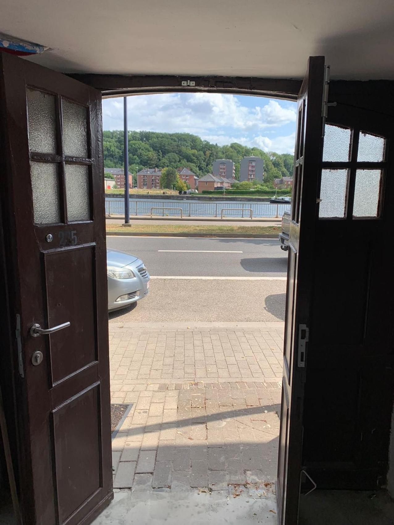 Riverbank Guest House Namur Esterno foto